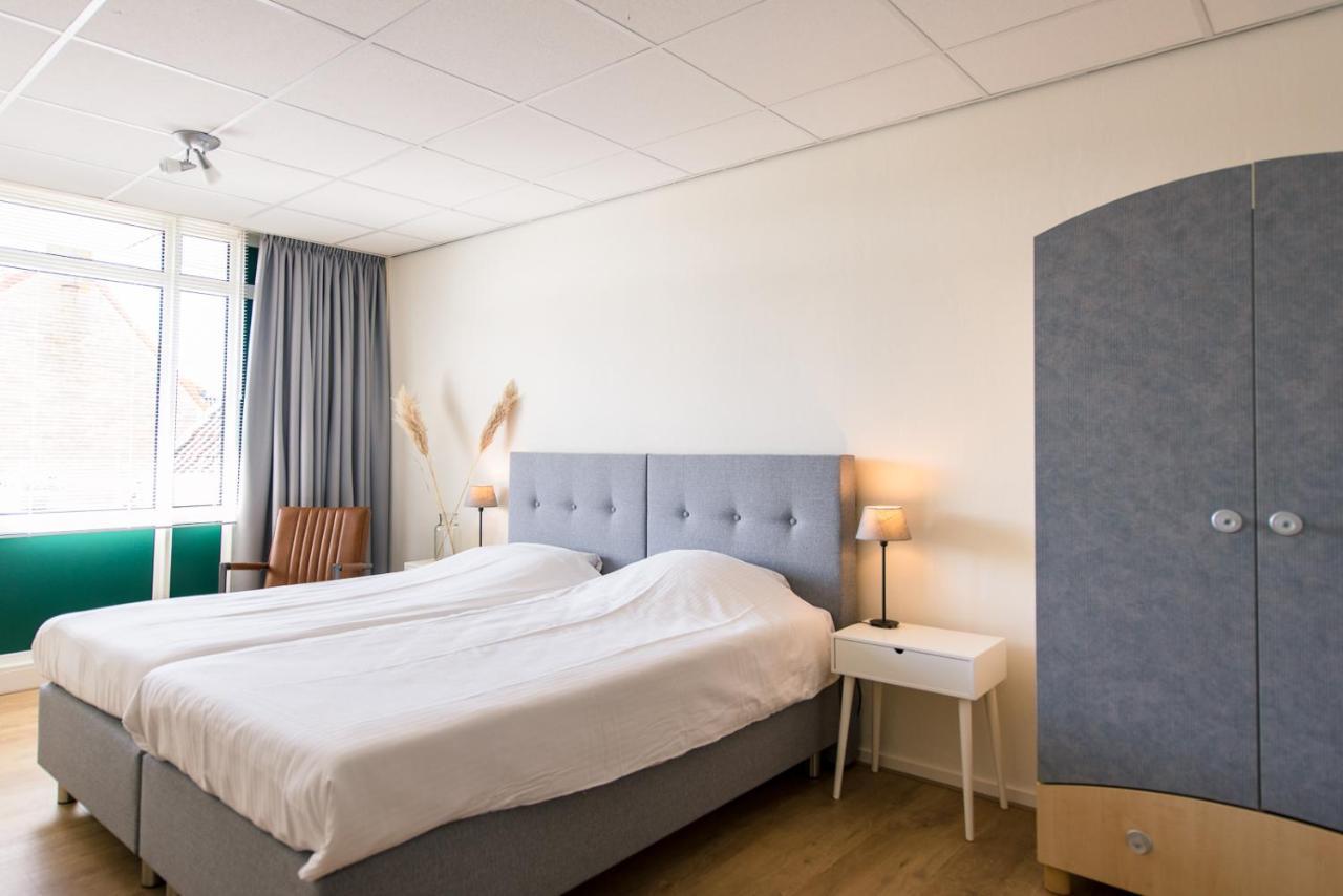 Hotel-Restaurant De Walvisvaarder Hollum  Eksteriør bilde