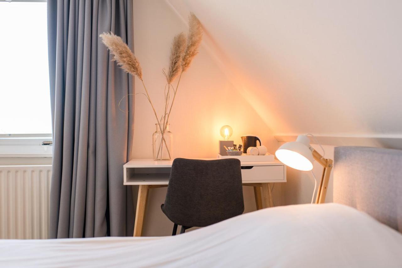 Hotel-Restaurant De Walvisvaarder Hollum  Eksteriør bilde